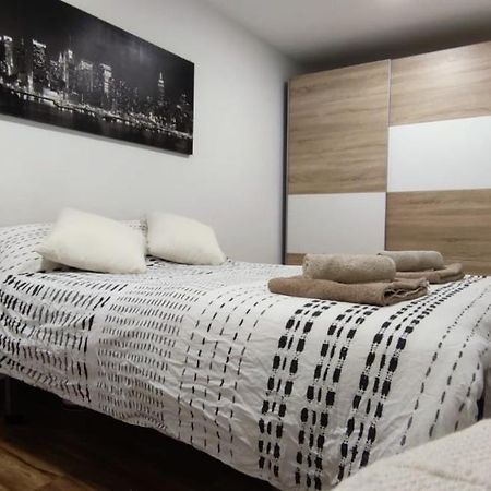 Ferienwohnung Acogedor Atico En Pleno Centro Granada Exterior foto