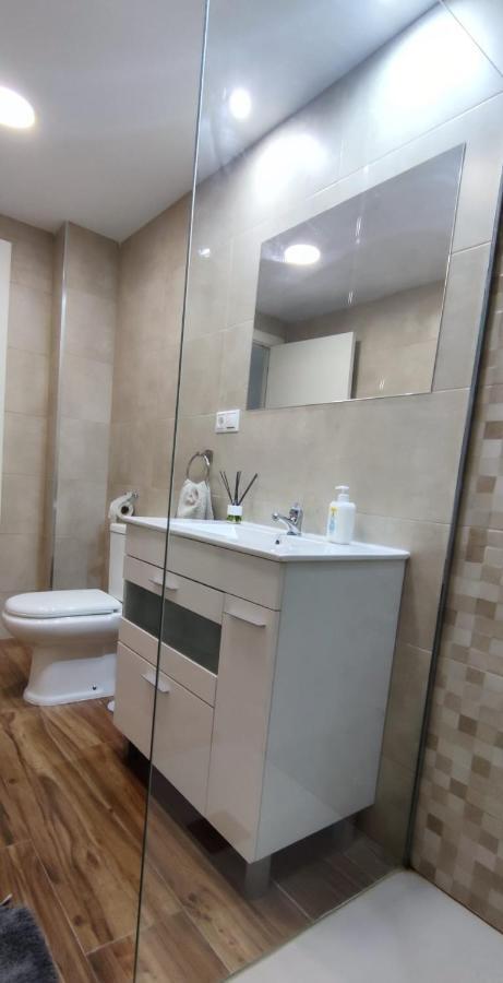 Ferienwohnung Acogedor Atico En Pleno Centro Granada Exterior foto