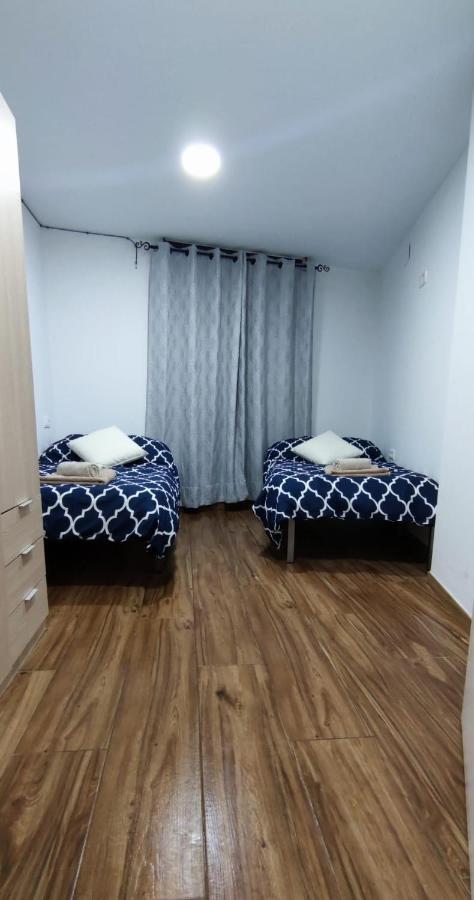 Ferienwohnung Acogedor Atico En Pleno Centro Granada Exterior foto